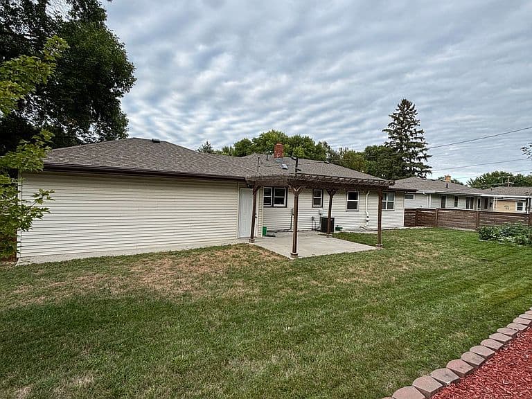 919 W Ash Ave photo 3