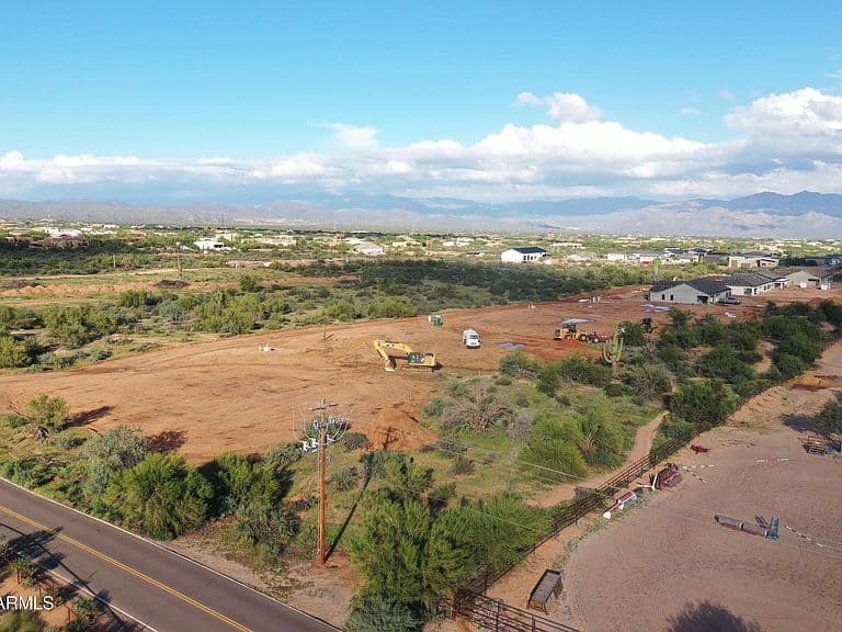 13611 E Baker Drive photo 2