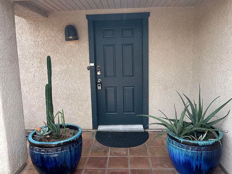 591 W Summer Rain Dr photo 3