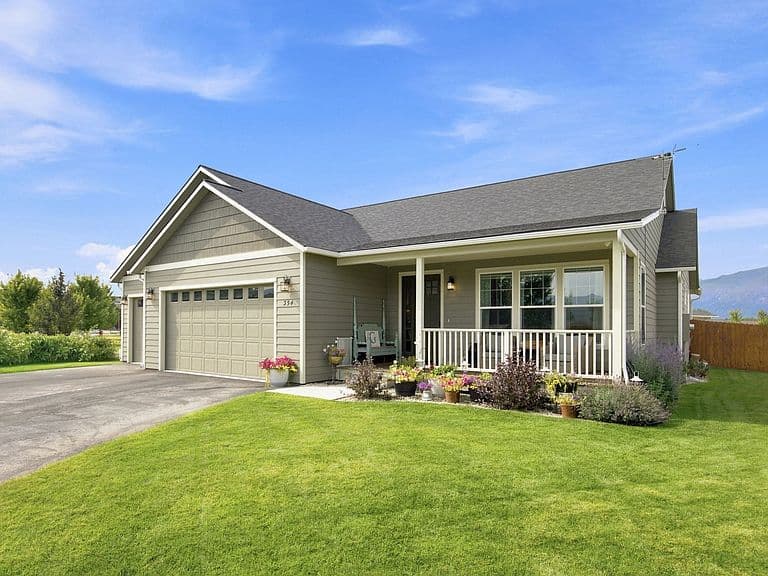 354 Destiny Dr photo 2