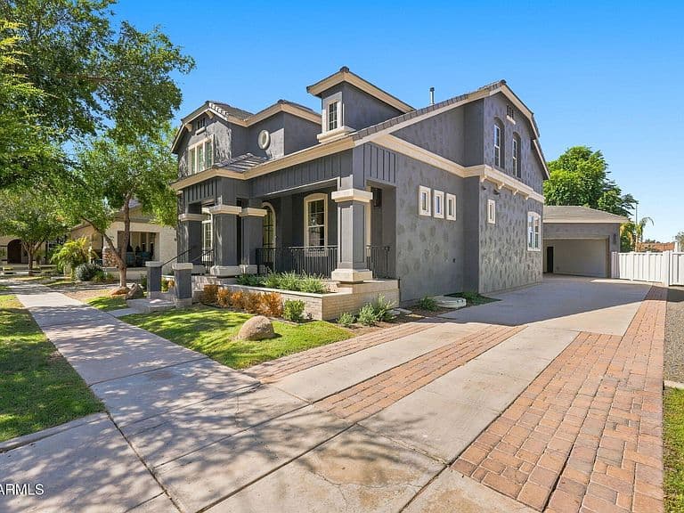 2974 E CAMELLIA Drive photo 2