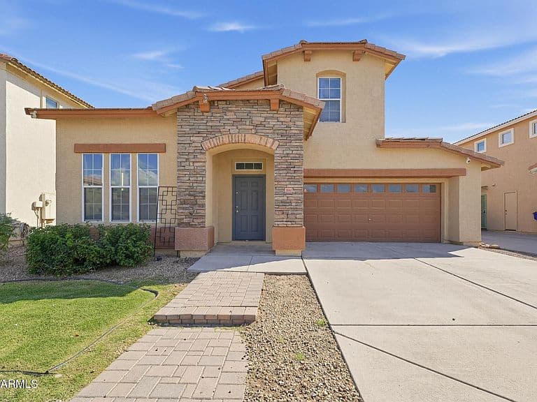 1841 E DEL RIO Street photo 2