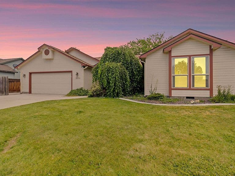2164 Julie Ln photo 1