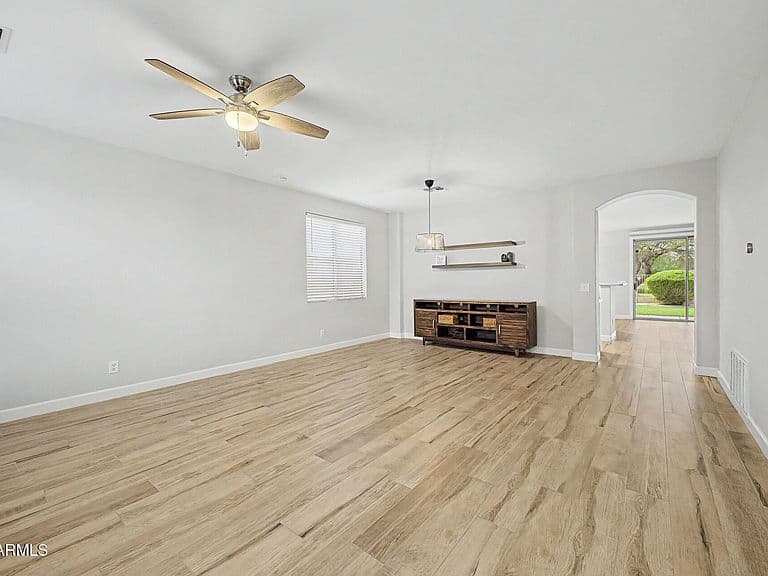 550 N WILSON Court photo 3