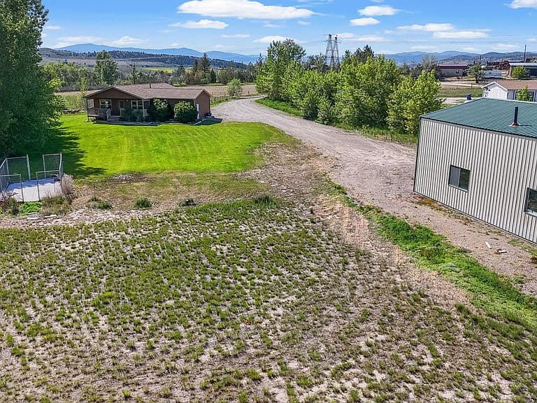 5059 Wunsch Dr photo 3