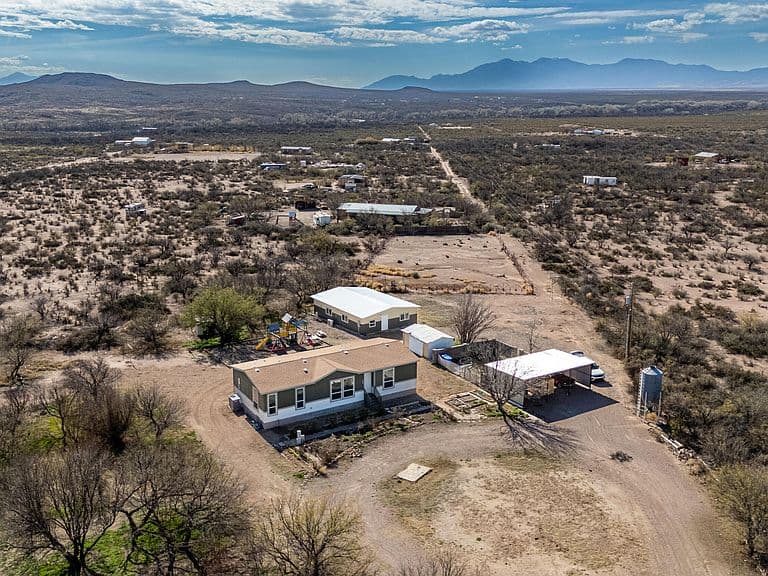 1886 E Robins Roost Trl photo 4