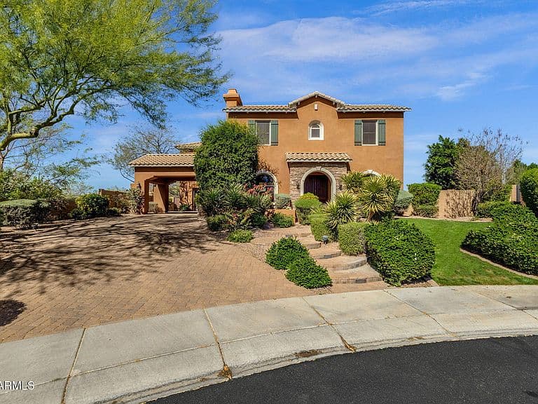 5228 E BARWICK Drive photo 3