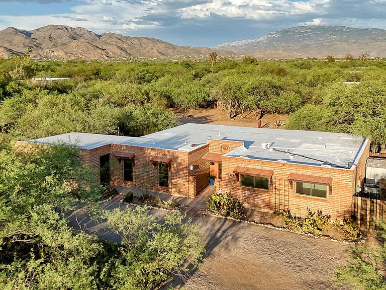 3520 N Melpomene Way photo 3