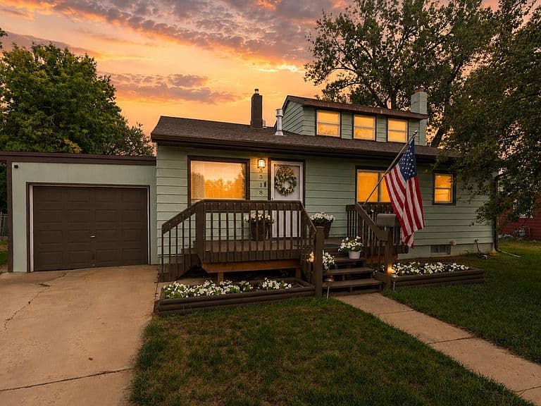 3518 Brookside Dr photo 1