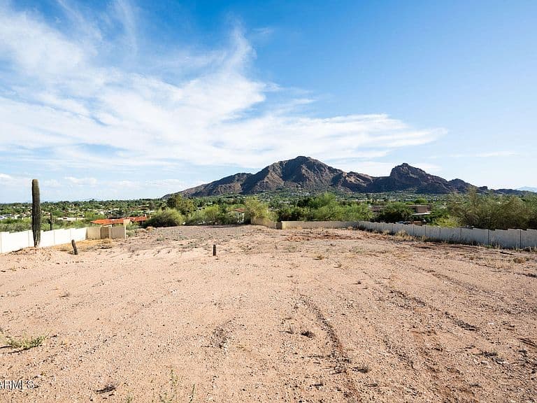 5719 E INDIAN BEND Road photo 2