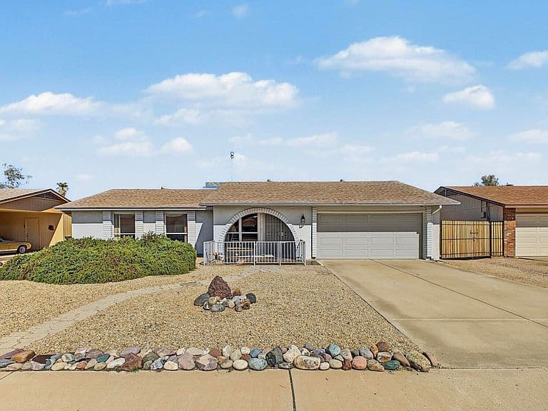 10514 W ROYAL PALM Road photo 1