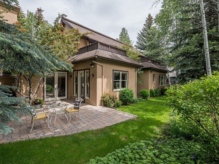 120 River Run Dr photo 2