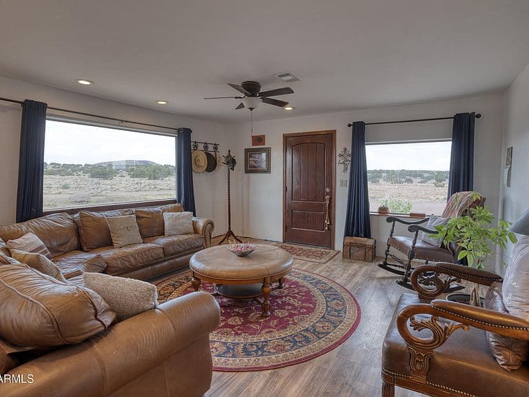 70 N5207 Road photo 5