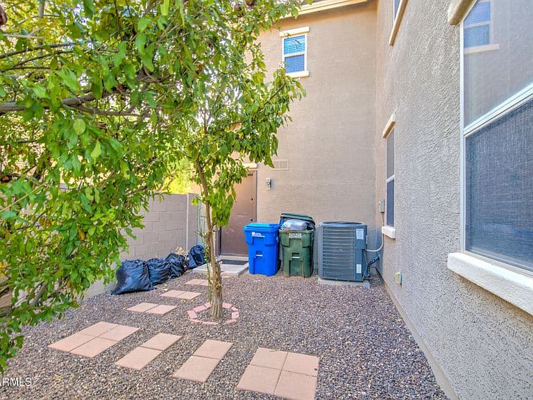 8719 S 40TH Drive photo 5