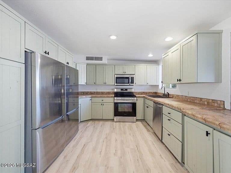 8790 N Morning View Dr photo 4