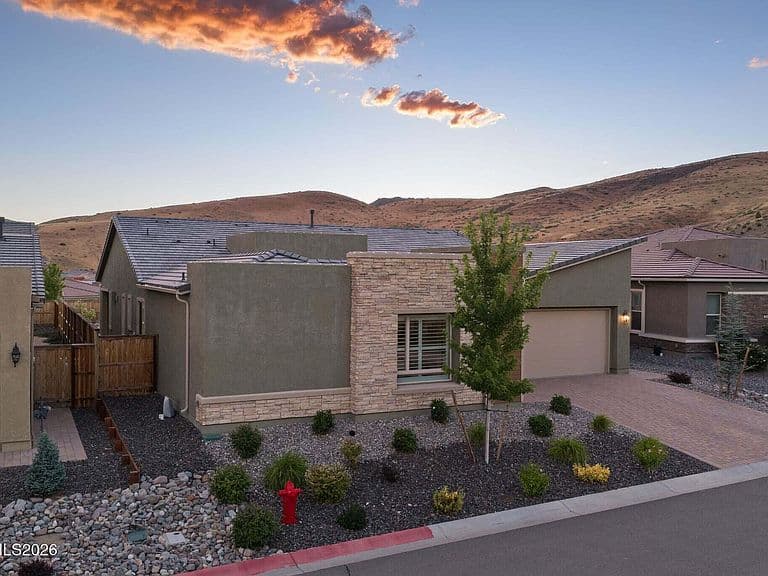 8937 Suncreek Trl photo 4