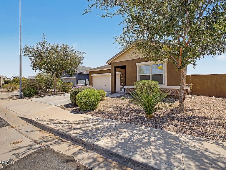 37035 W MATTINO Lane photo 3