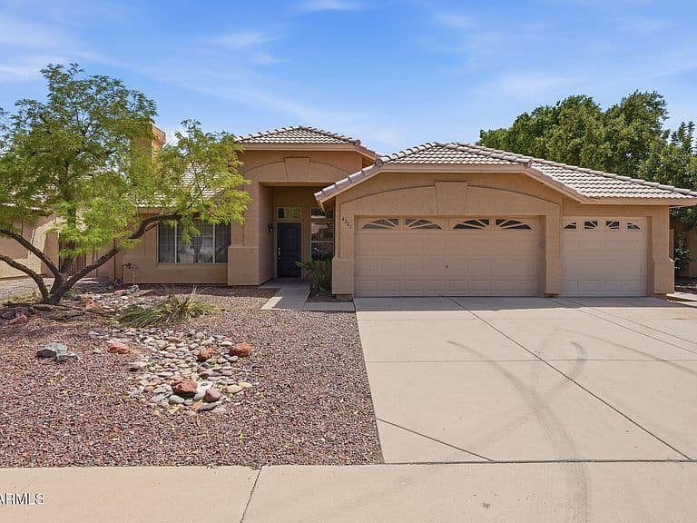 4201 E ENCINAS Avenue photo 2