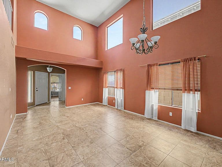 44865 W APPLEGATE Road photo 3