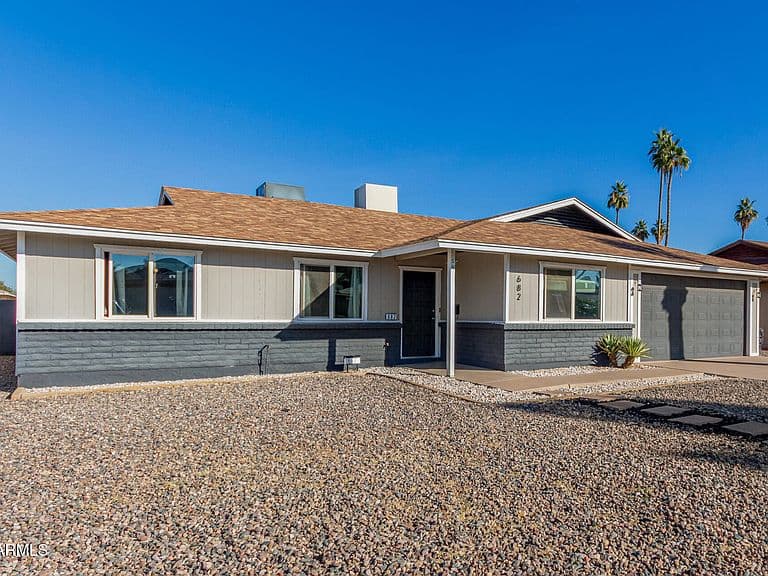 682 W GAIL Drive photo 5