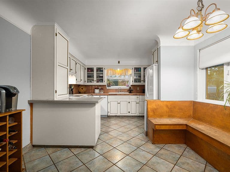 728 Addison Sq photo 5