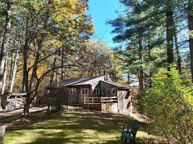128 Curtis Brook Road photo 1