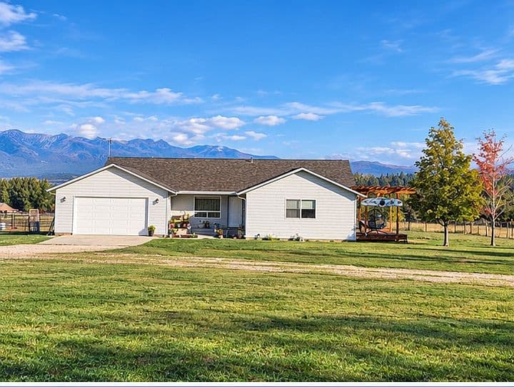 1054 Hamilton Heights Rd photo 2