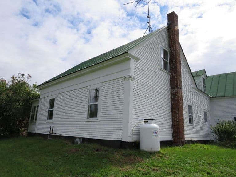 2151 Scott Highway photo 4