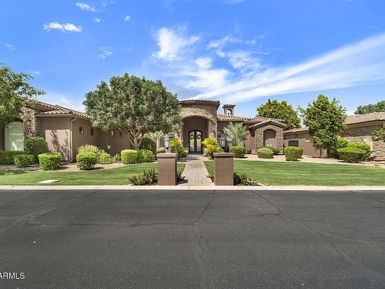 6032 W Victoria Place photo 1