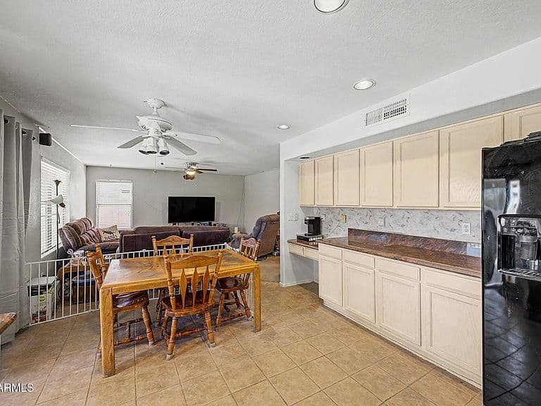 10405 W PRIMROSE Drive photo 5