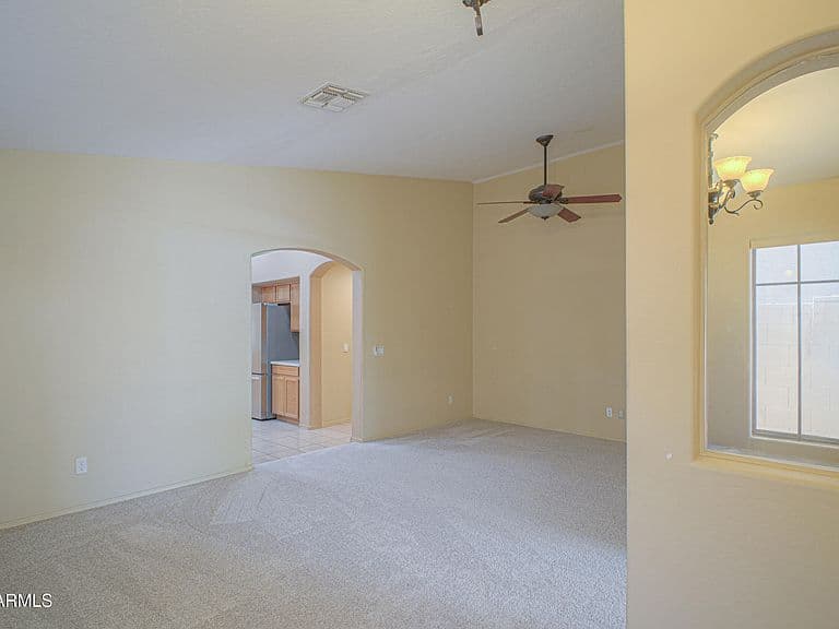 1579 E EAGLE Court photo 3
