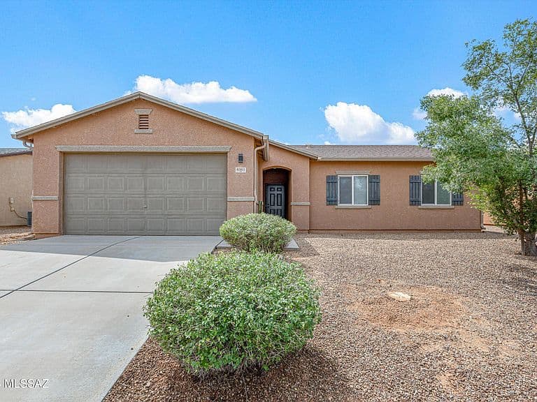 8361 W Screech Owl Dr photo 1