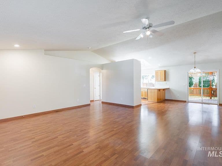 13515 W Persimmon St photo 5