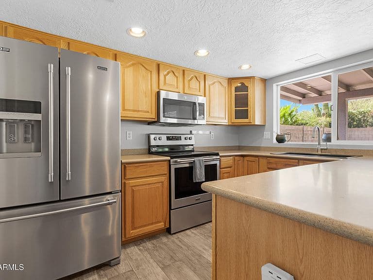 10002 S 44TH Street photo 4