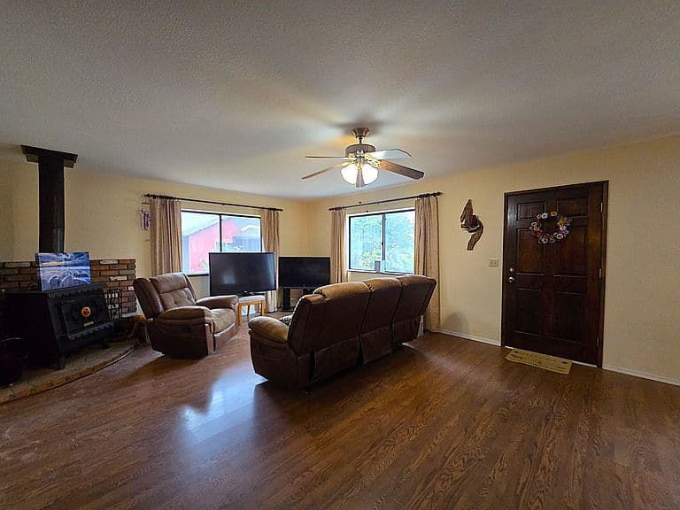 607 E Drowsey Cir photo 3