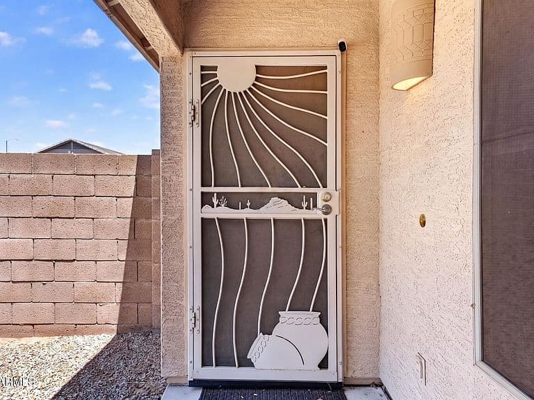 11106 E CATALINA Avenue photo 4
