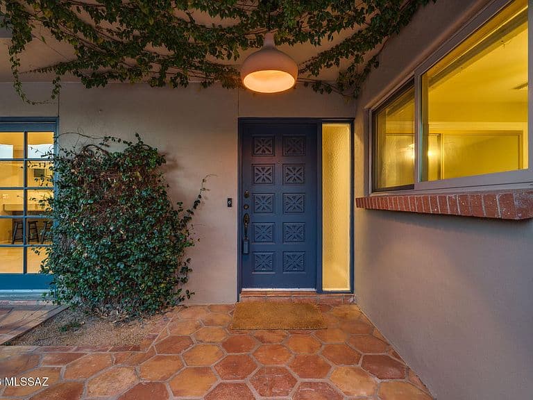 6035 E San Cristobal St photo 3