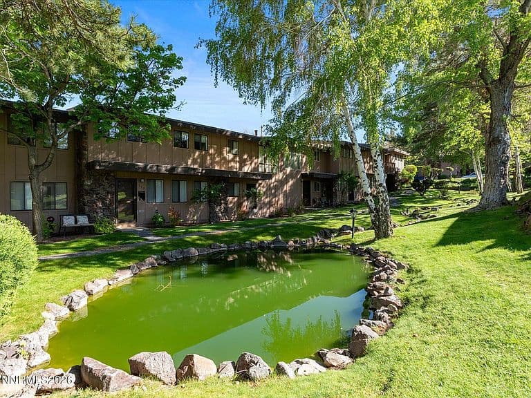 121 Lake Glen Dr photo 1