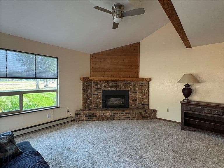 10 Gallatin Dr APT C photo 4