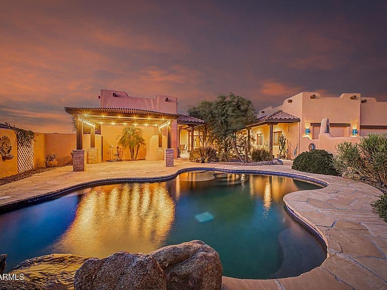 8660 W MISSION HILLS Drive photo 1