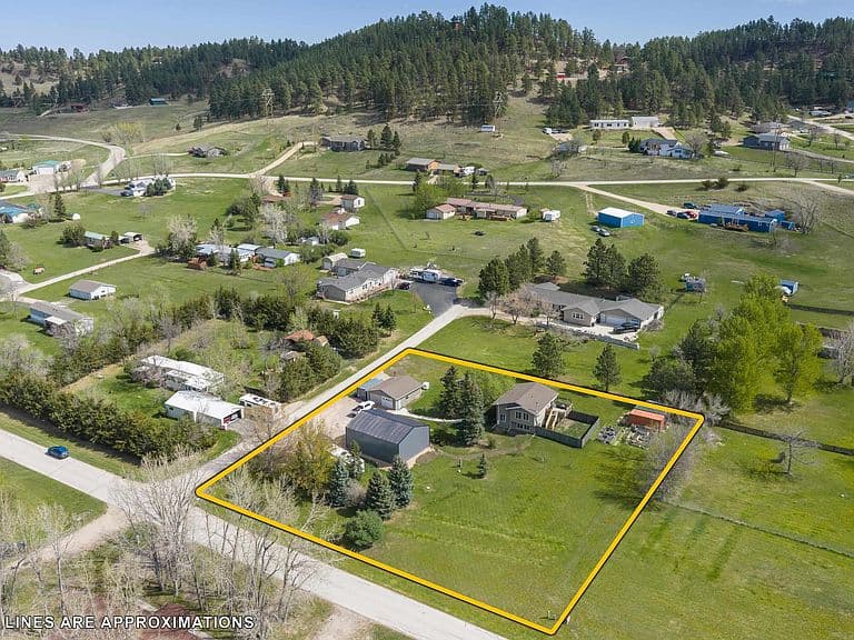 8054 Blucksberg Dr photo 3