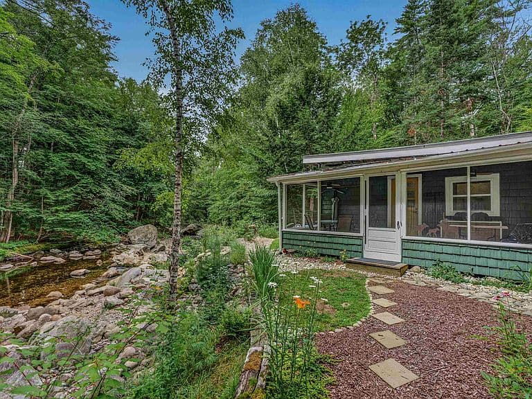 180 Millbrook Road photo 2