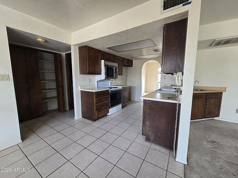7012 E THUNDERBIRD Road photo 4