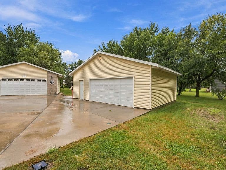 27091 Mariah Pl photo 4