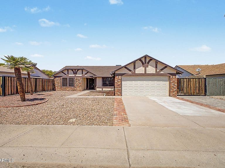 3612 W FAIRVIEW Lane photo 2