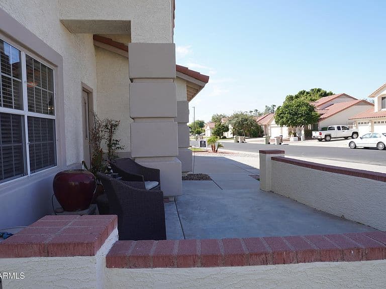 12729 N 58TH Drive photo 4