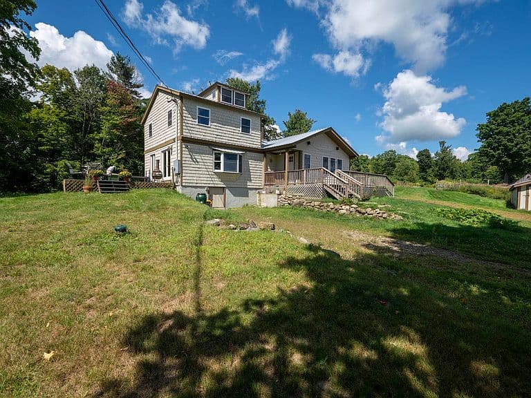 67 Lang Road photo 1