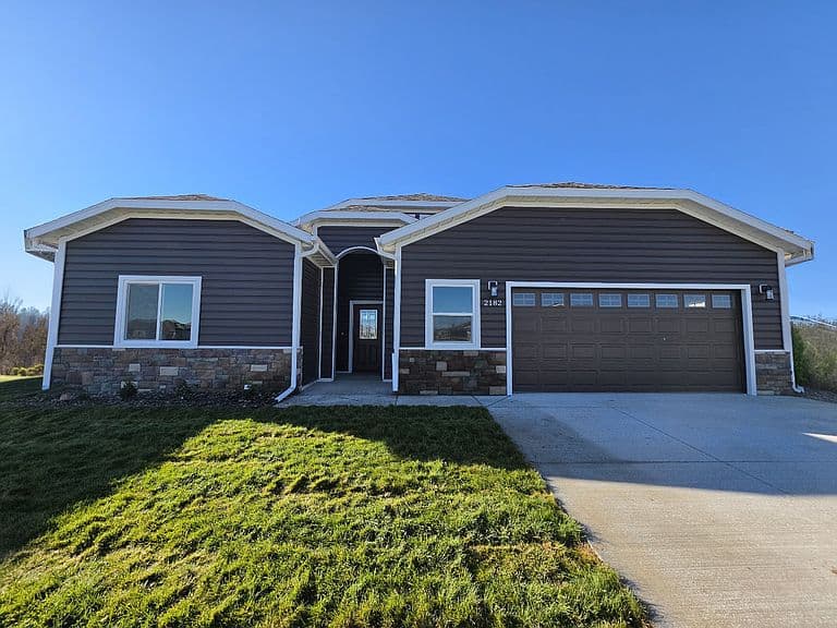 2182 Excalibur Way photo 1