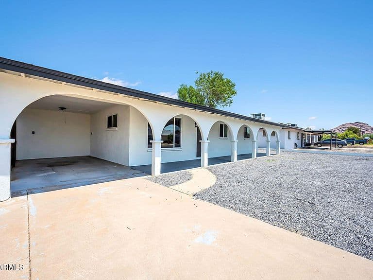 4902 E GRANADA Road photo 3