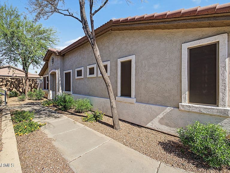 1024 E FRYE Road #1031 photo 3